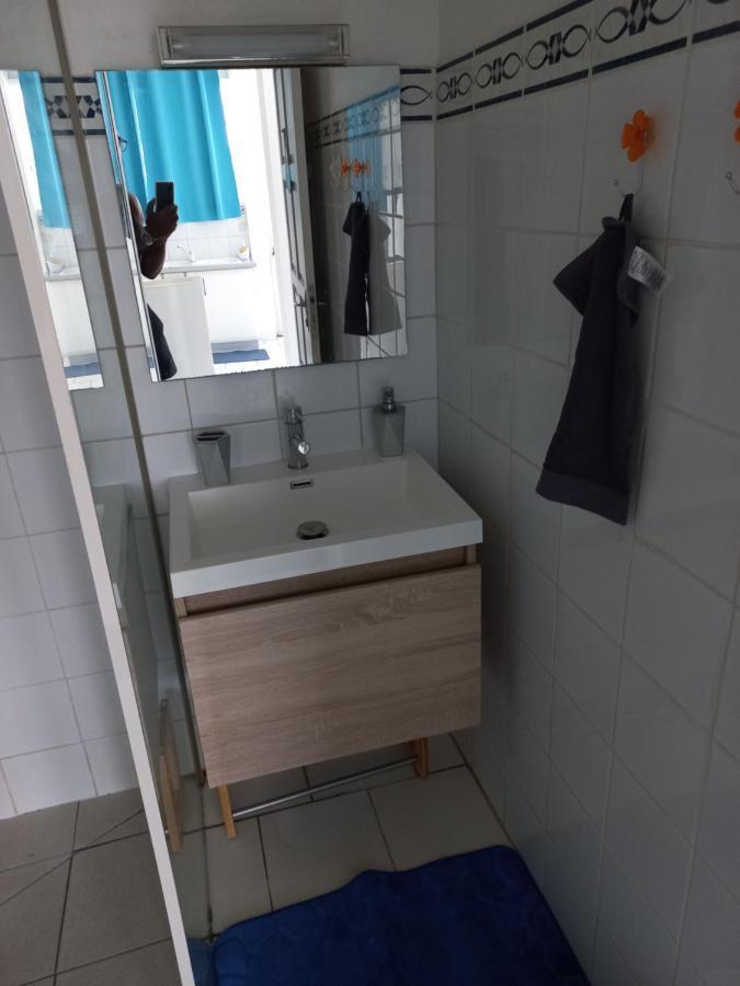 Maison Du Bien Etre Baie Mahault Bagian luar foto