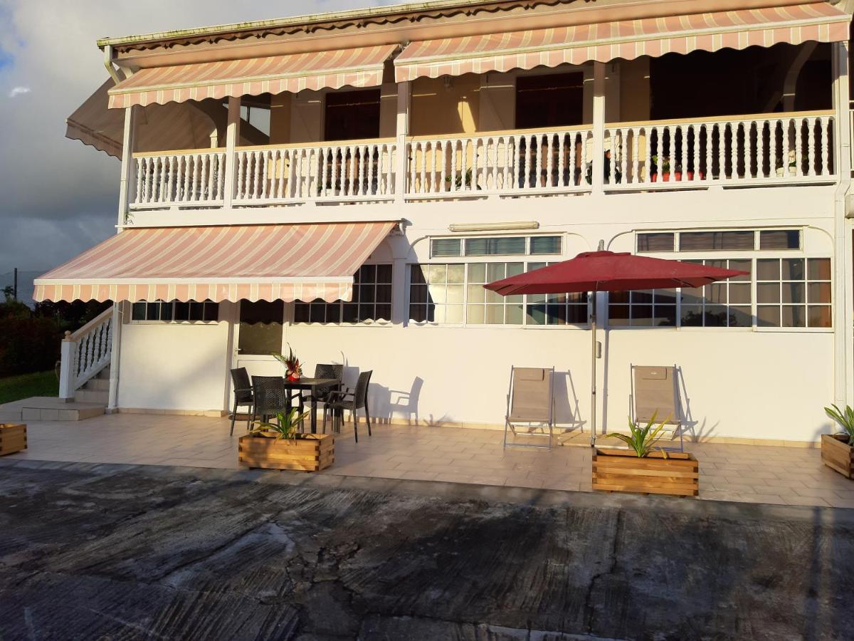 Maison Du Bien Etre Baie Mahault Bagian luar foto