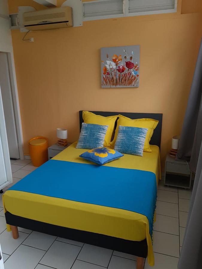 Maison Du Bien Etre Baie Mahault Bagian luar foto