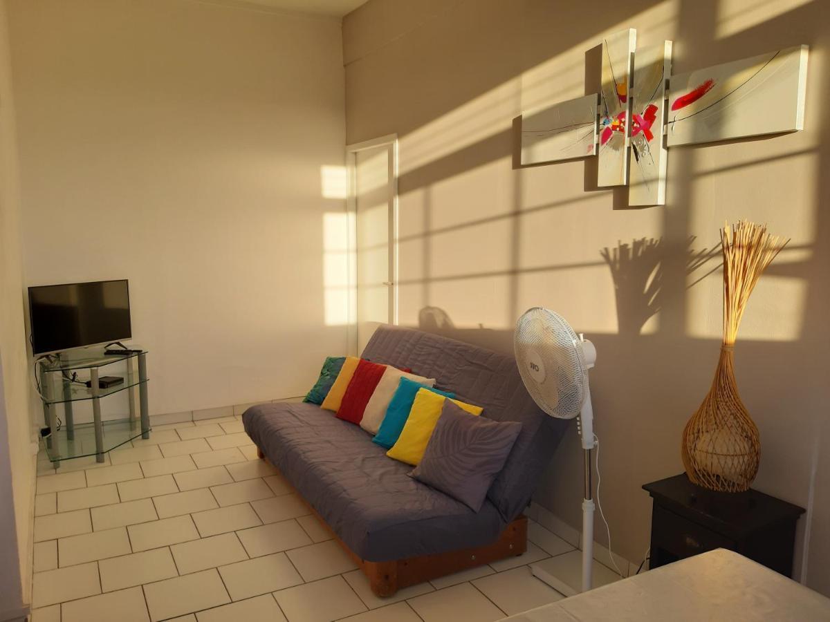 Maison Du Bien Etre Baie Mahault Bagian luar foto